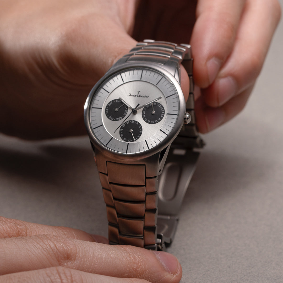 Relógio de Pulso Jean Vernier Prateado JV06336 - Imagem 3